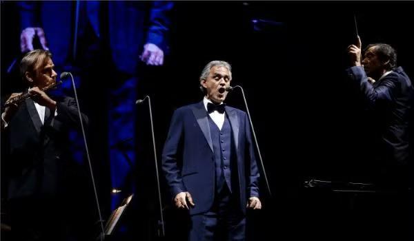 ANDREA BOCELLI: UN ARTISTA ÍNTEGRO DEL BEL CANTO Y LA MÚSICA POP